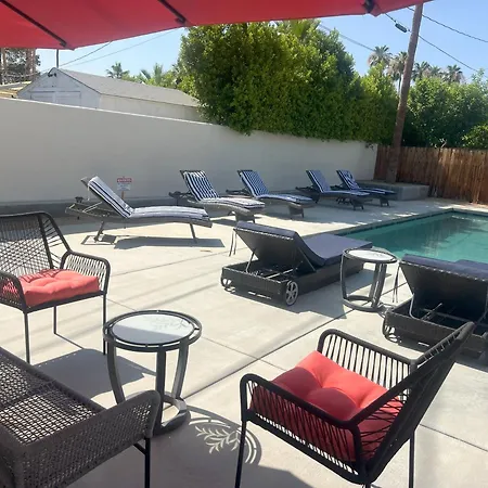 Palm Springs Joy Pool Spa Views